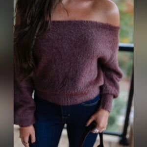 Asymmetrical sweater brown
